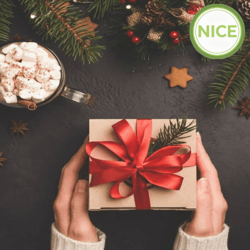 Top 10 Quà Tặng Noel Ý Nghĩa Cho Bạn Bè, Người Thân 